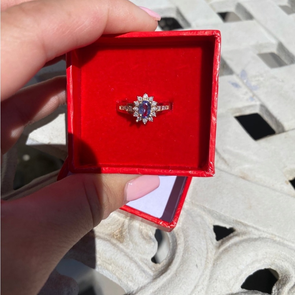 14k Diamond & tanzanite ring